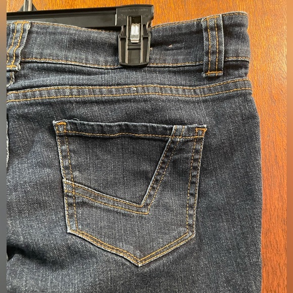 Brody Jeans Dark Wash Boot Cut/Straight Leg Size 28/33 - Picture 3 of 4